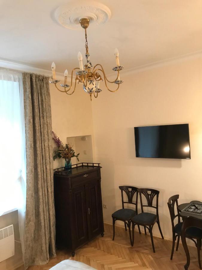Apartament Tugan Baranovskogo Λβιβ Εξωτερικό φωτογραφία